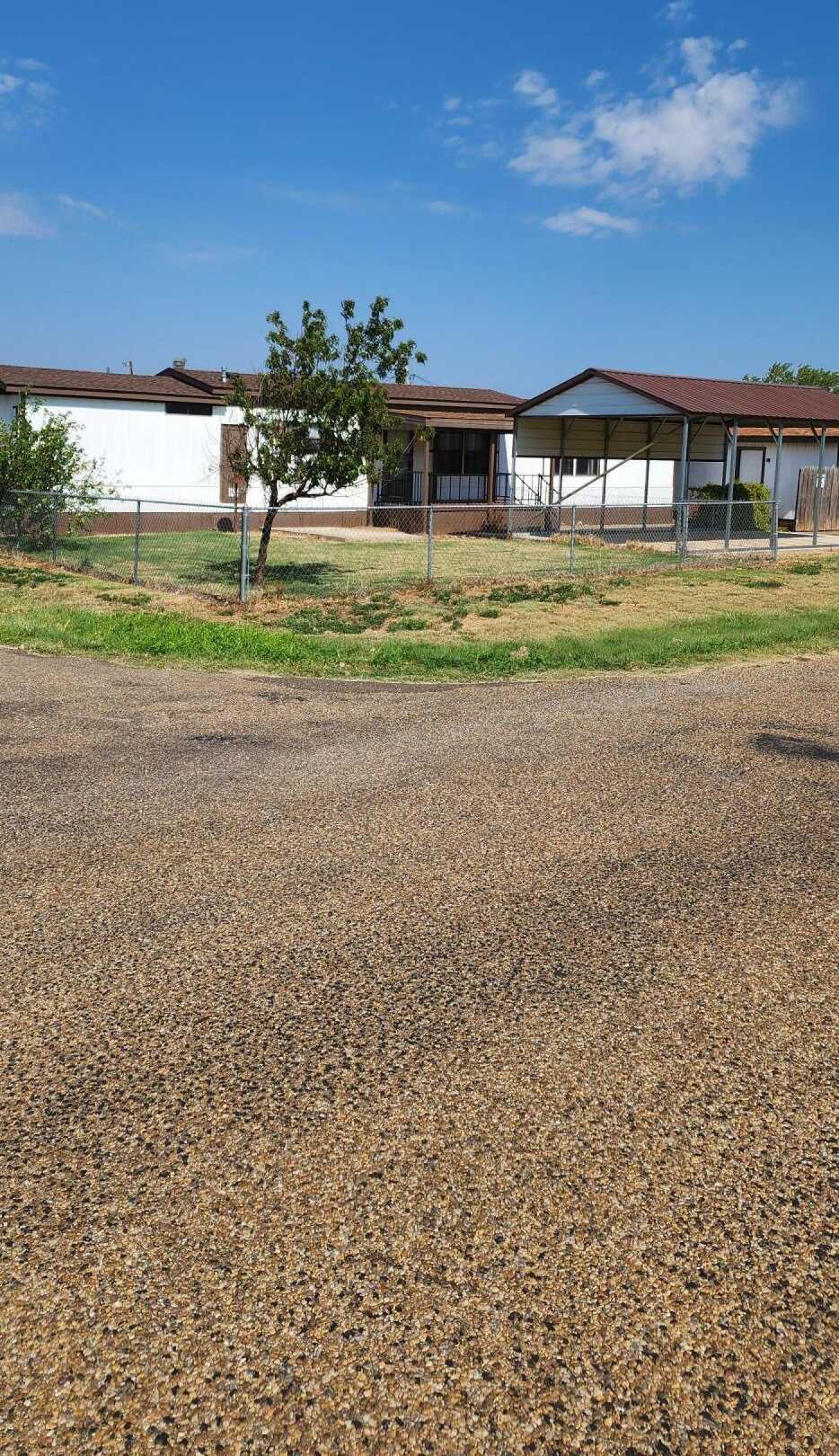 photo 2: 204 Harbor Drive, Fritch TX 79036