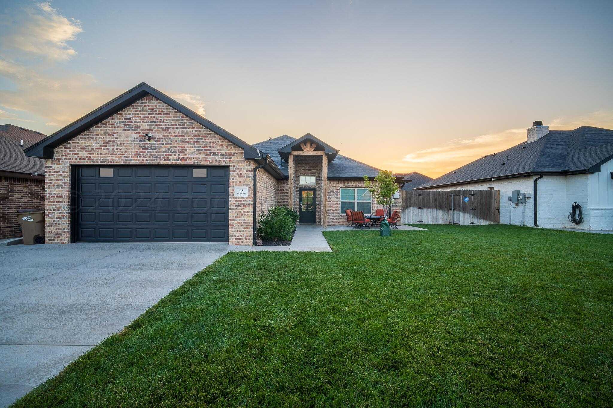 photo 1: 38 LIVING WAY Lane, Canyon TX 79015