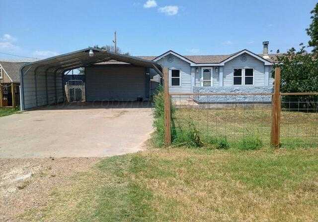 photo 1: 403 Aaron, Fritch TX 79036