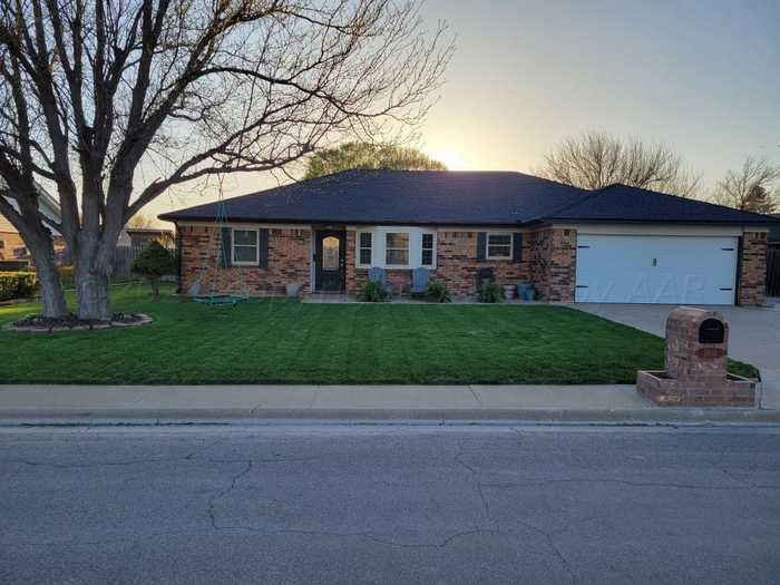 photo 1: 1906 Texas Street, Perryton TX 79070