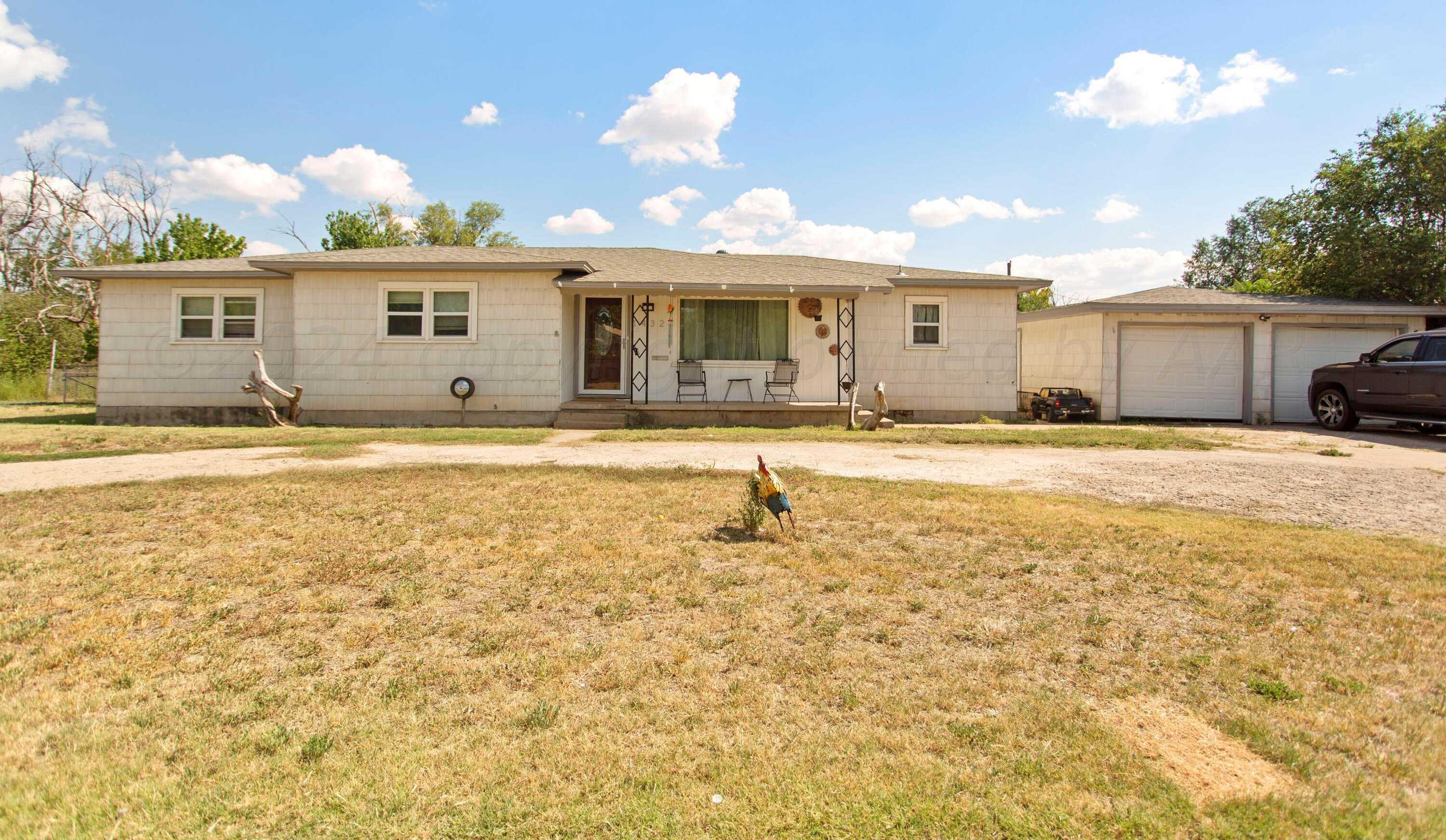 photo 1: 1432 Browning Avenue, Pampa TX 79065