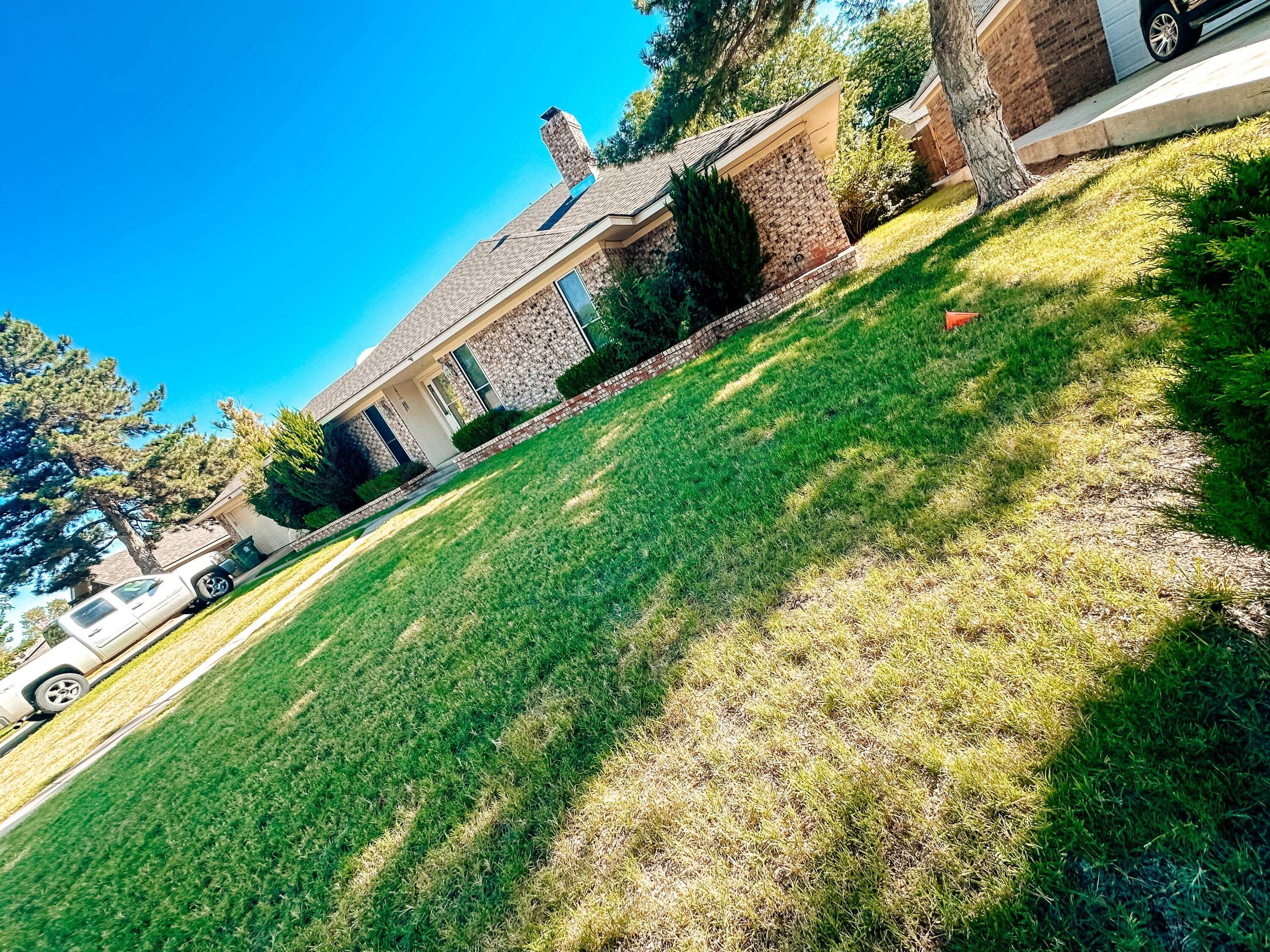 photo 2: 223 Somerset Street, Borger TX 79007