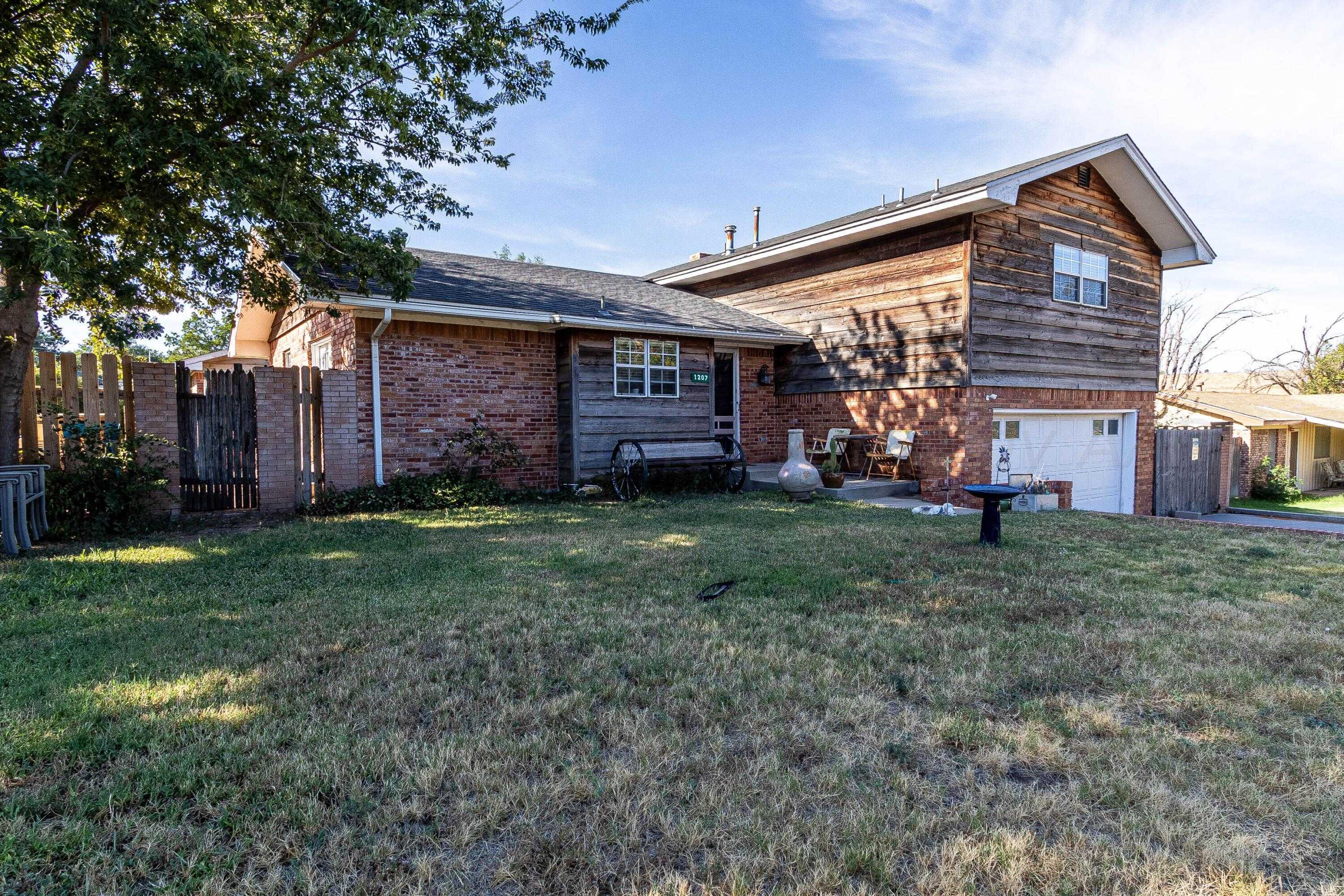 photo 1: 1207 Lee Street, Borger TX 79007