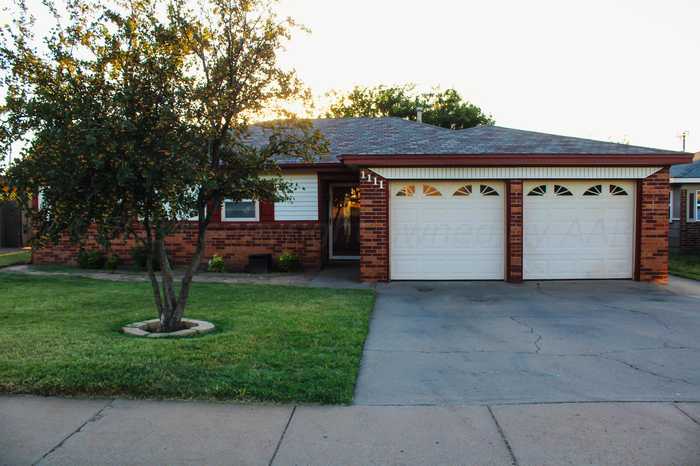 photo 2: 1111 Elmore Street, Borger TX 79007