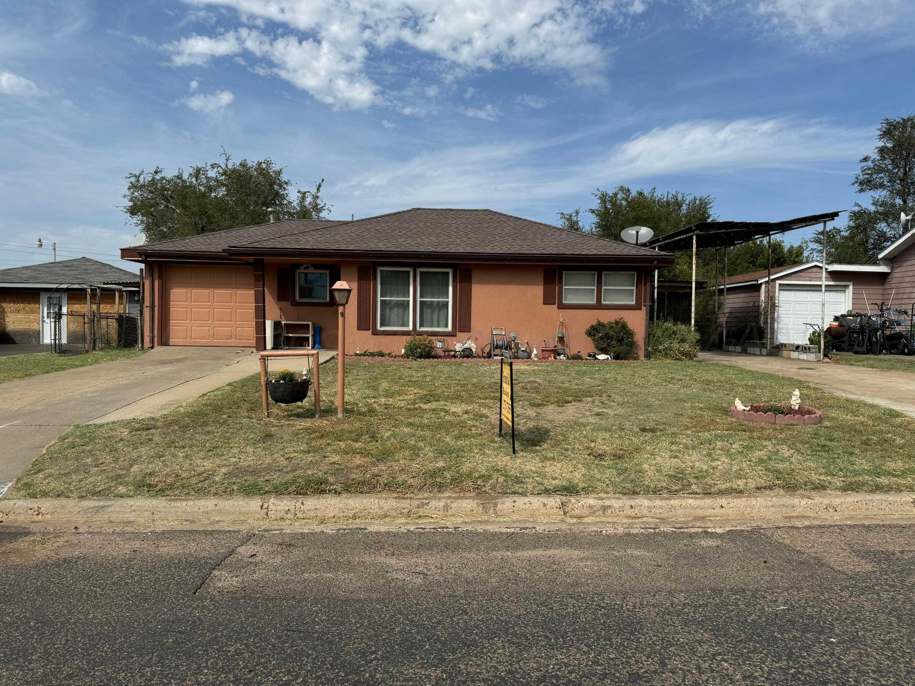 photo 1: 1030 Thrams Street, Borger TX 79007