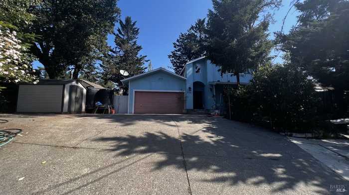 photo 1: 2041 Peacock Dr, Willits CA 95490