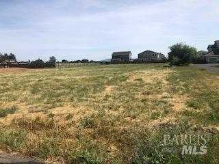 photo 2: Alan Dr, Penngrove CA 94951