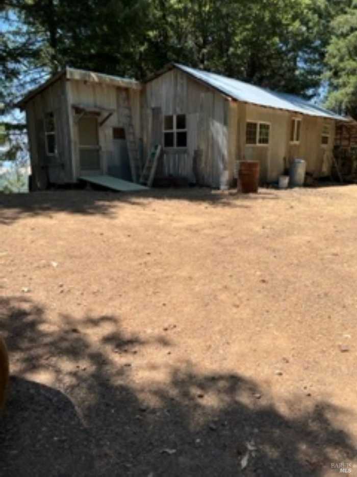 photo 1: 88600 Mina Rd, Covelo CA 95428