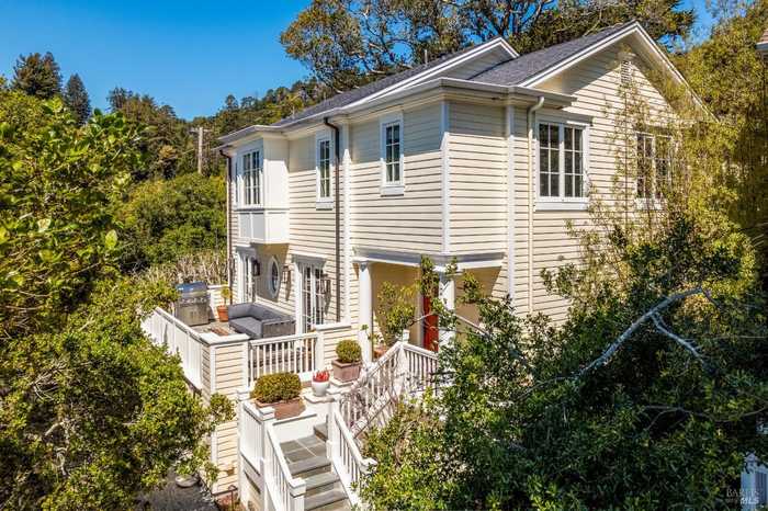 photo 1: 261 Oakdale Ave, Mill Valley CA 94941