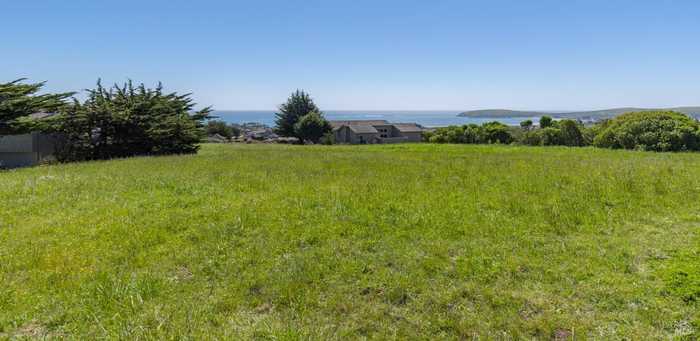 photo 2: 315 Tom Jones Ct, Bodega Bay CA 94923