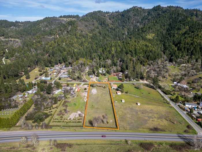 photo 2: 46280 Fisherman Dr, Laytonville CA 95454