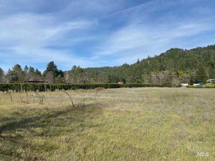 photo 8: 46280 Fisherman Dr, Laytonville CA 95454