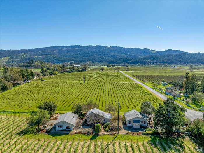 photo 2: 2101 Pickett Rd, Calistoga CA 94515