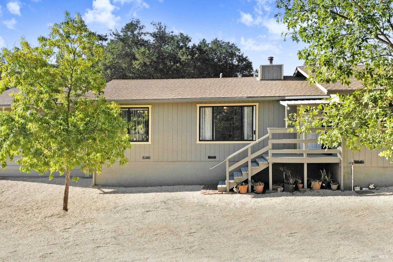 photo 2: 807 Deer Park Rd, St. Helena CA 94574