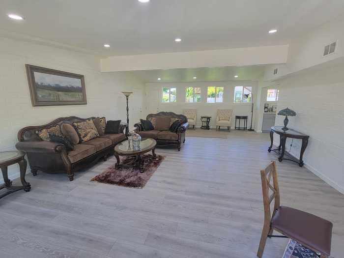 photo 1: 3180 Mountain View Ave, Sacramento CA 95821