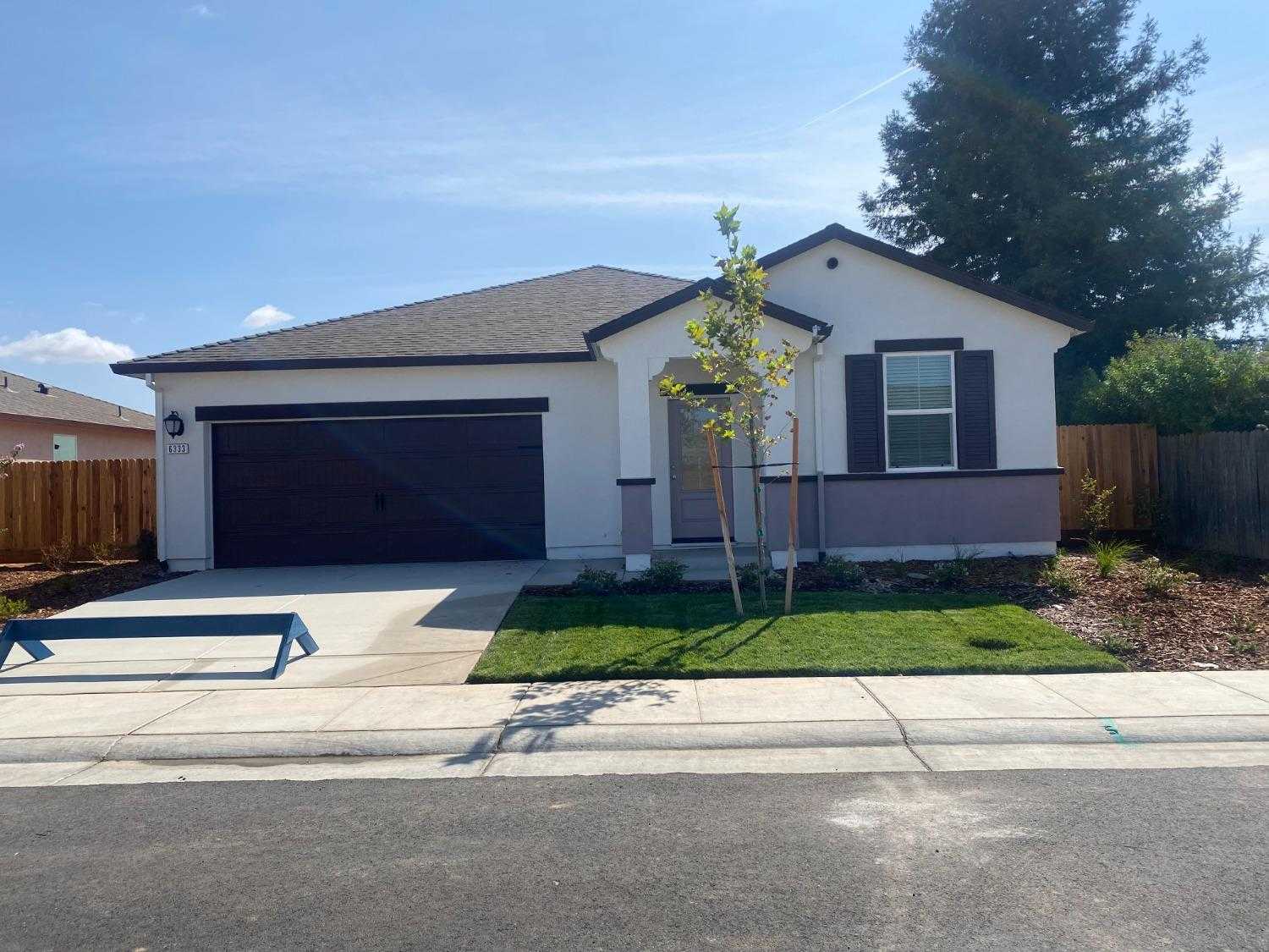 photo 1: 6333 Trevor Dr, Linda CA 95901