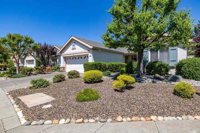 photo 2: 100 W Brookside Dr, Cloverdale CA 95425