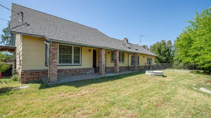 photo 2: 7511 Paddon Rd, Vacaville CA 95688