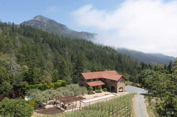 photo 1: 15300 Ida Clayton Rd, Calistoga CA 94515