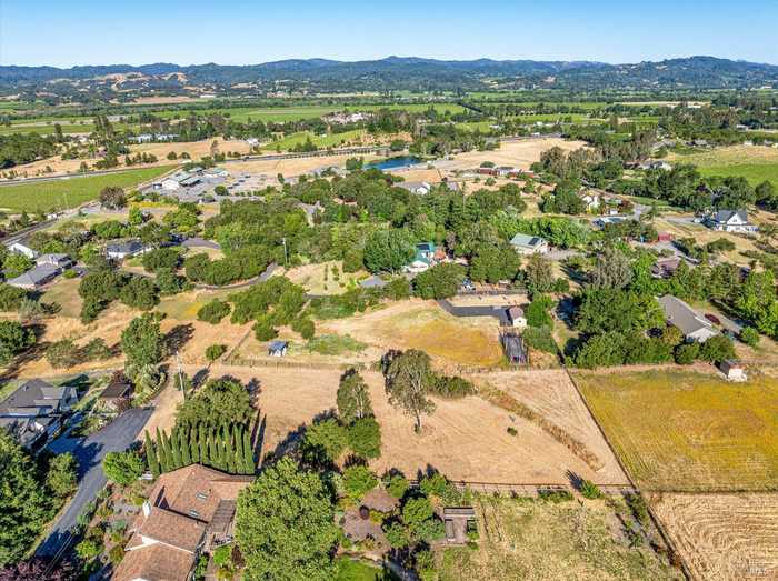 photo 25: 753 Dragonfly Ln, Healdsburg CA 95448