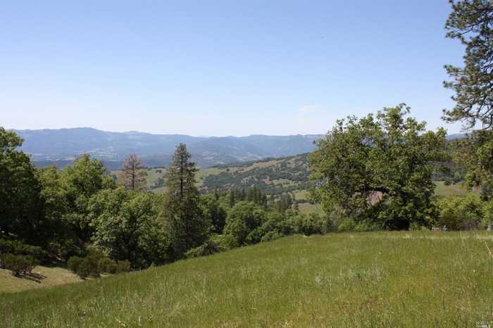 photo 10: 50430 Timbered Ridge Trl, Covelo CA 95428