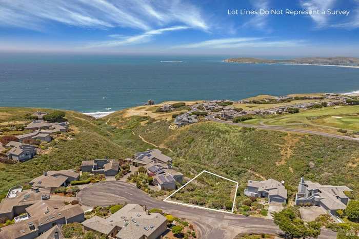 photo 1: 780 Kittiwake Ct, Bodega Bay CA 94923