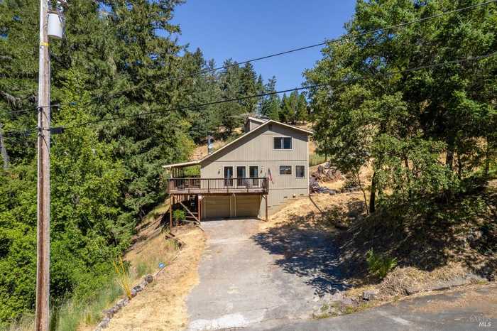 photo 2: 1466 Hulett Pl, Willits CA 95490