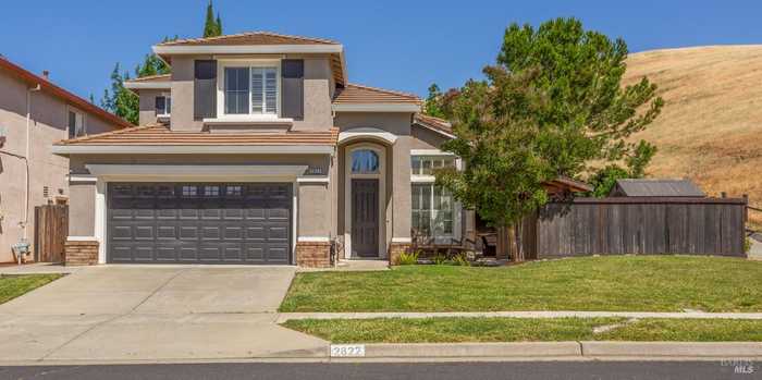 photo 1: 2822 Rockridge Dr, Fairfield CA 94534