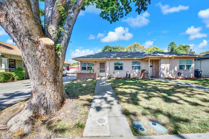 photo 1: 1419-1421 Clay St, Fairfield CA 94533