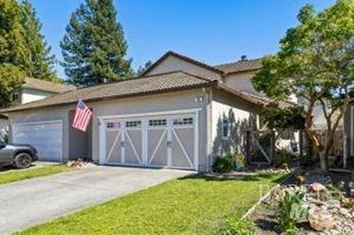 photo 1: 94 Francis Cir, Rohnert Park CA 94928