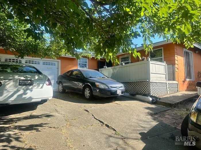 photo 1: 415 Taper Ave, Vallejo CA 94589