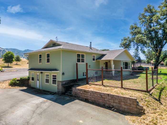 photo 2: 10951 East Rd, Redwood Valley CA 95470