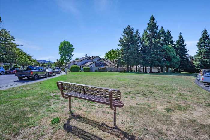 photo 37: 6627 Meadow Pines Ave, Rohnert Park CA 94928