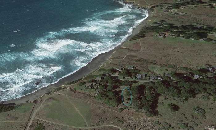 photo 1: 76 Black Point Reach, The Sea Ranch CA 95497