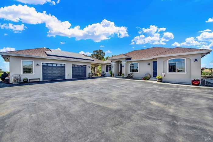 photo 1: 7798 Acacia Ln, Vacaville CA 95688