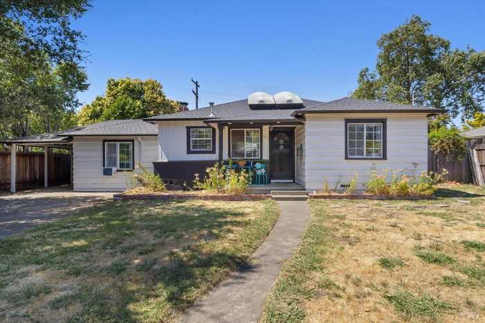 photo 1: 2803 Sonoma Ave, Santa Rosa CA 95405