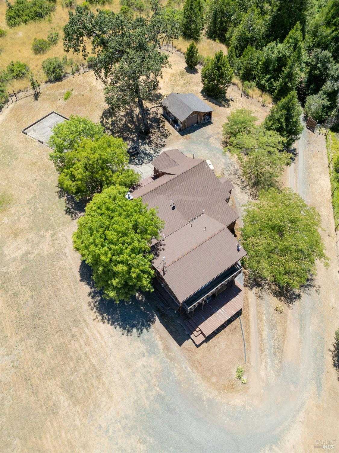 photo 3: 5533 Highway 20 Hwy, Ukiah CA 95482