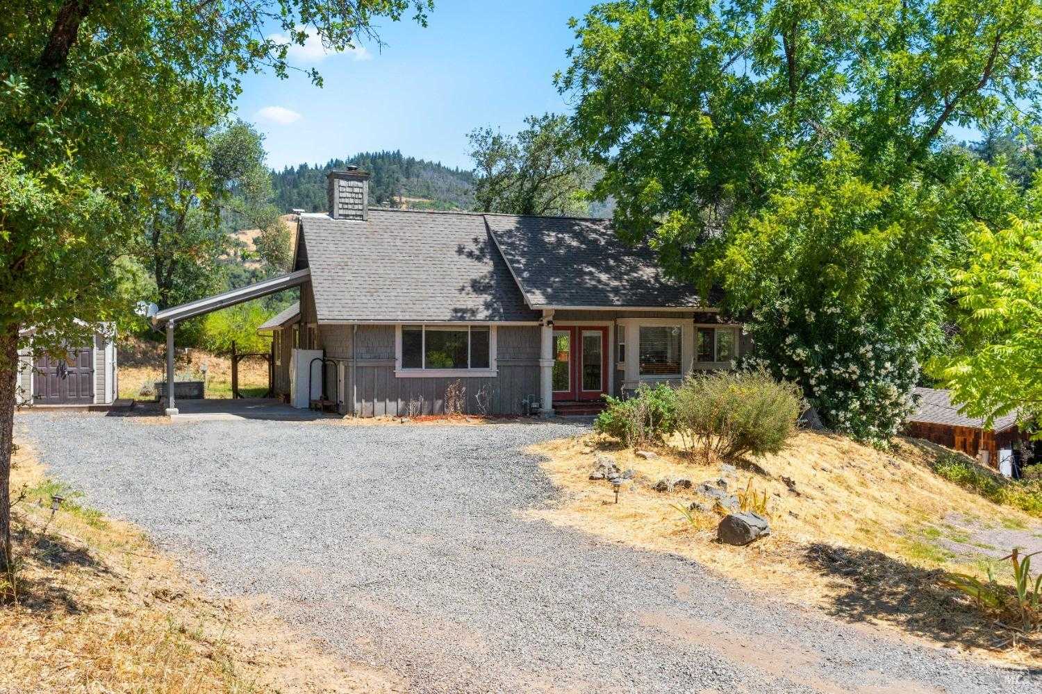 photo 2: 14605 Tomki Rd, Redwood Valley CA 95470