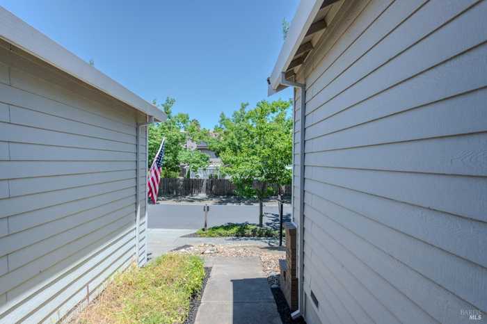 photo 62: 2205 Hillridge Dr, Fairfield CA 94534