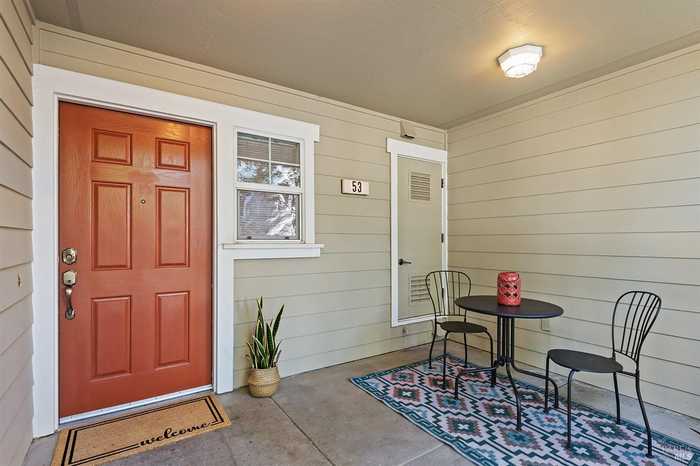 photo 2: 53 Mather Ct, Novato CA 94949