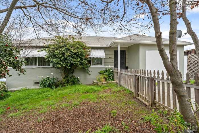 photo 1: 706 Porter St, Vallejo CA 94590