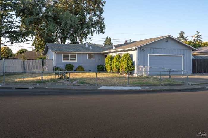 photo 2: 56 Adele Ave, Rohnert Park CA 94928