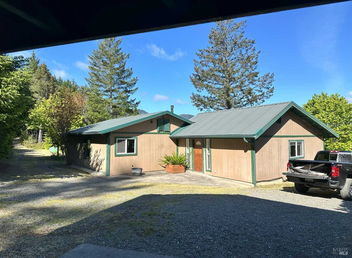 photo 3: 4950 Wilder Ridge Rd, Honeydew CA 95545