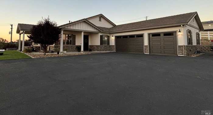 photo 2: 7490 English Hills Rd, Vacaville CA 95688