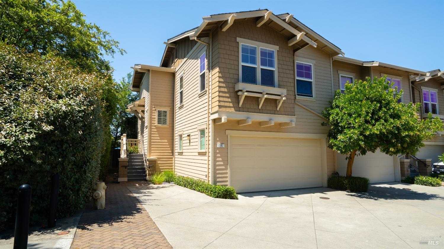 photo 1: 26 Merrydale Ct, San Rafael CA 94903