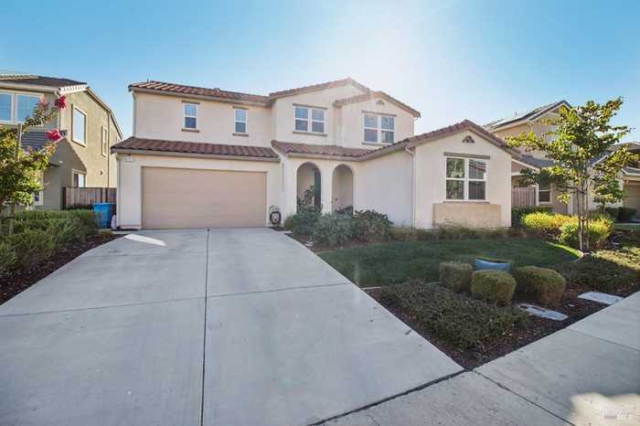 photo 1: 8727 Aquamarine Dr, Vallejo CA 94591