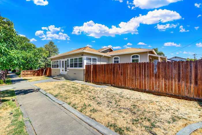 photo 1: 310 Baker St, Winters CA 95694