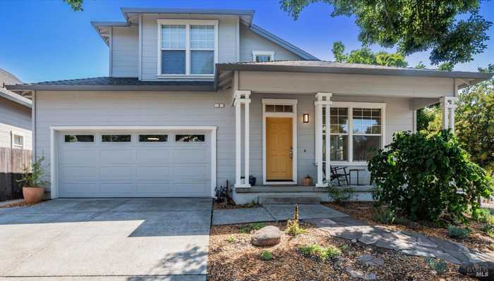 photo 1: 2 Twin Creeks Cir, Petaluma CA 94952