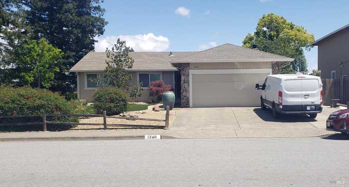 photo 1: 1240 kresky Way, Petaluma CA 94954