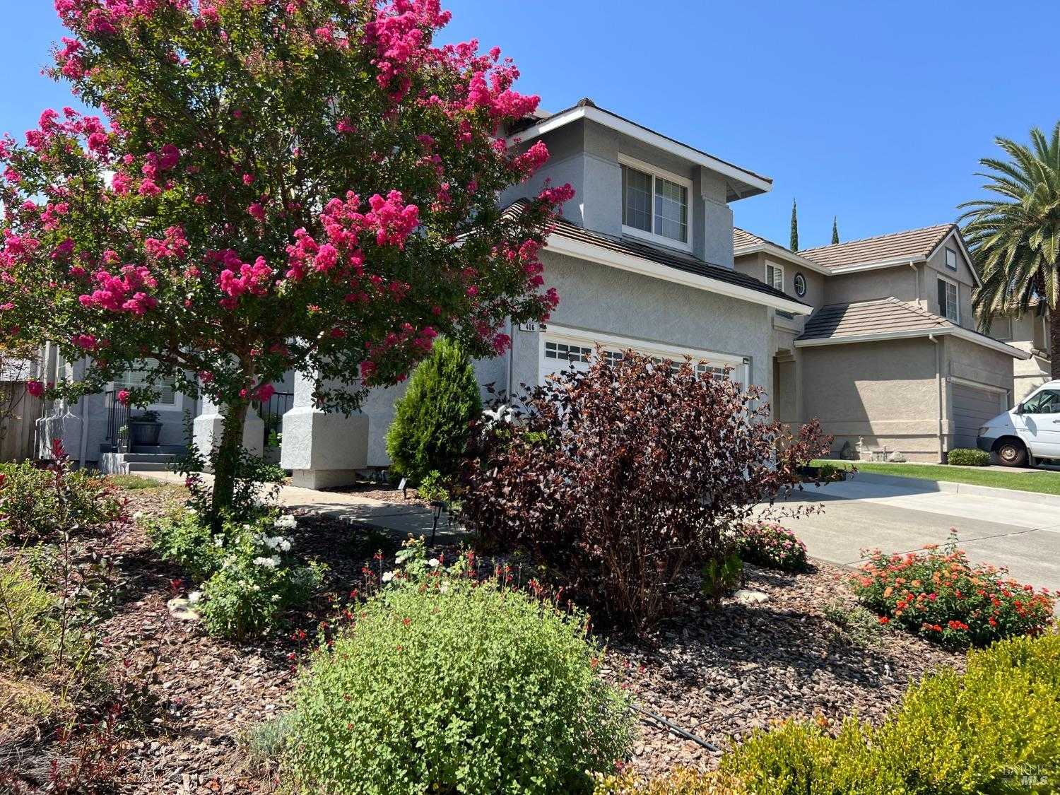 photo 2: 406 Rolling Oak Dr, Vacaville CA 95688